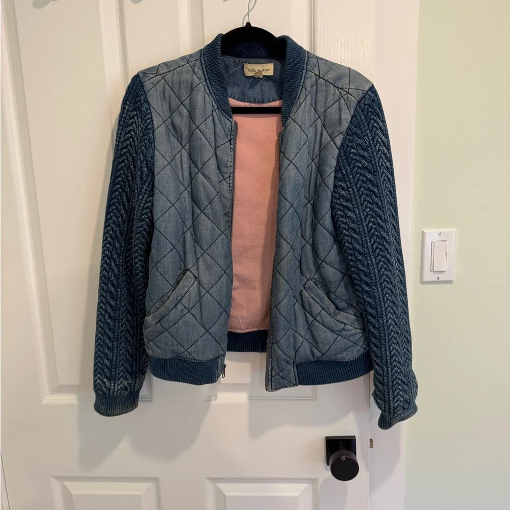 Women’s Denim Bomber Jacket - Picture 3 of 3